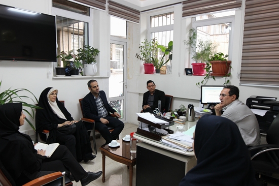 جلسه مدیر بیمارستان شریعتی با نمایندگان سازمان املاک و مستغلات شهرداری تهران 