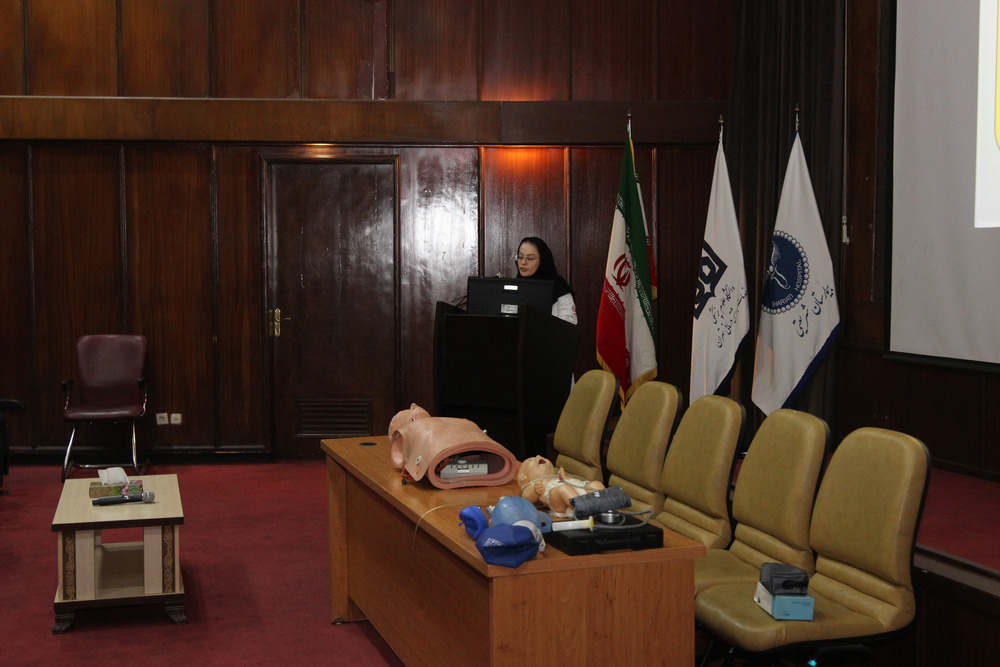 برگزاری کلاس آموزش CPR پایه در بیمارستان دکتر شریعتی